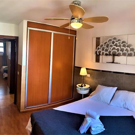 Coconut Friendly Holiday Home Плая дел Инглес Екстериор снимка