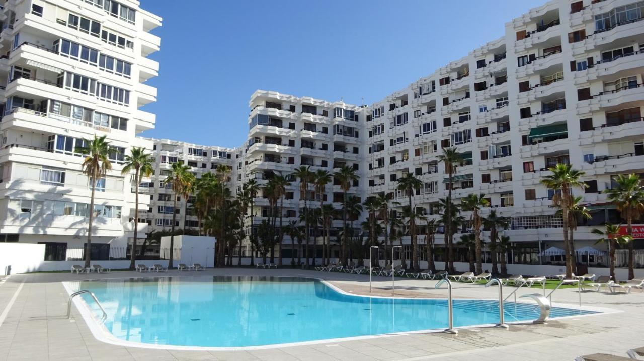 Coconut Friendly Holiday Home Плая дел Инглес Екстериор снимка
