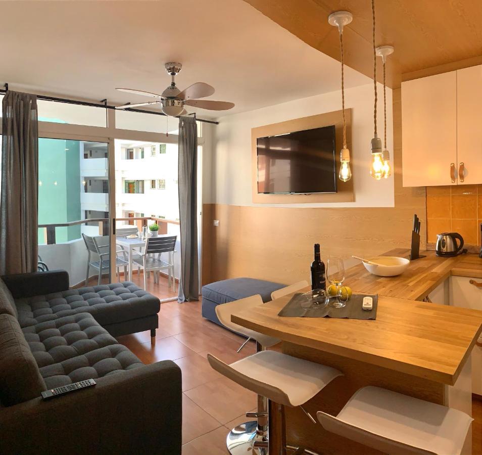 Coconut Friendly Holiday Home Плая дел Инглес Екстериор снимка