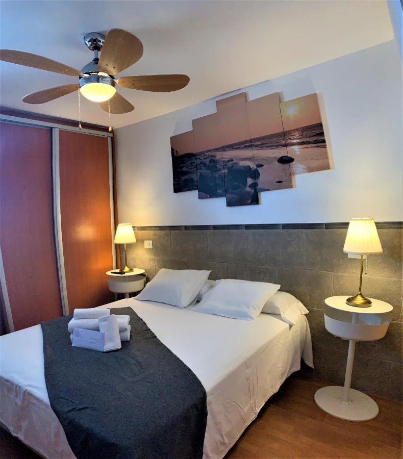 Coconut Friendly Holiday Home Плая дел Инглес Екстериор снимка